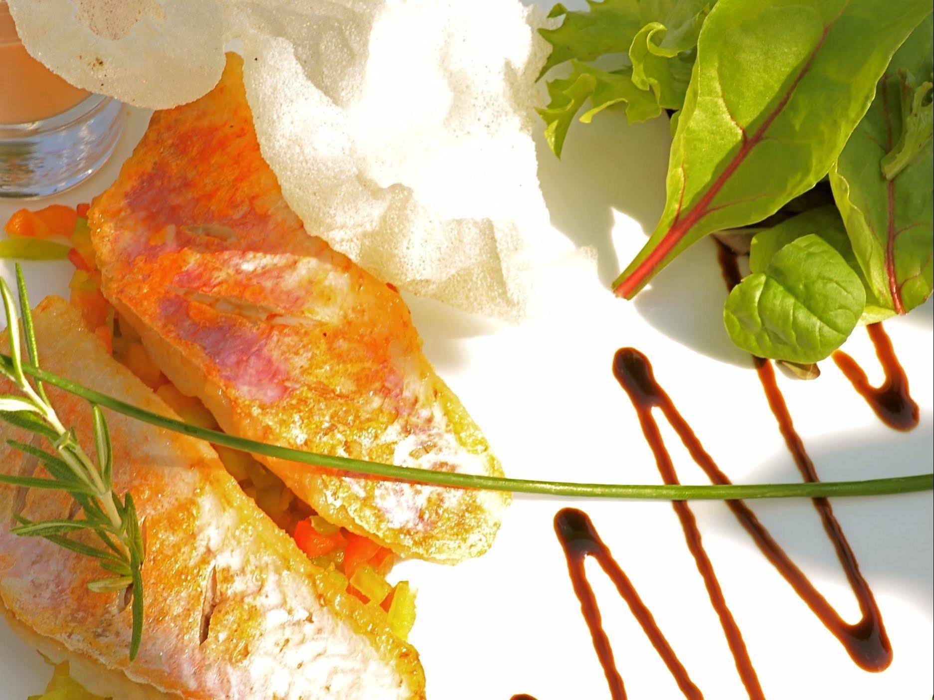 Logis Restaurant Les 3 Rois Hotel 3*
